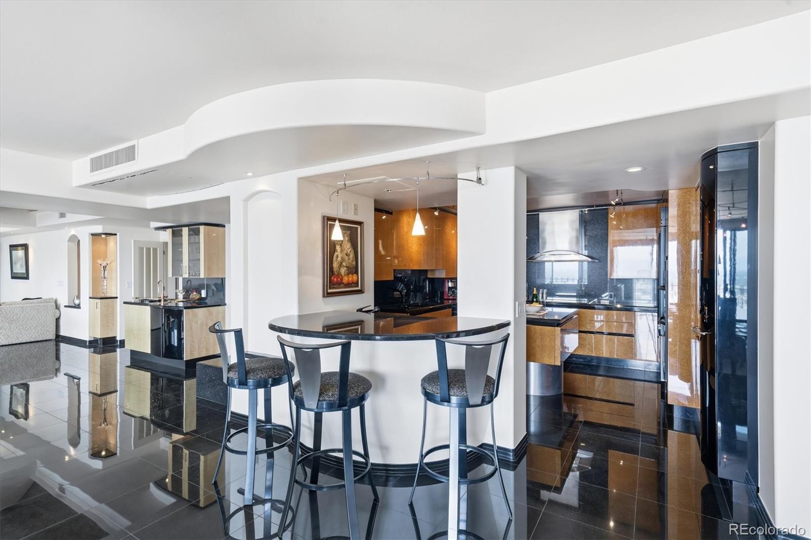 MLS Image #3 for 1020  15th street,denver, Colorado