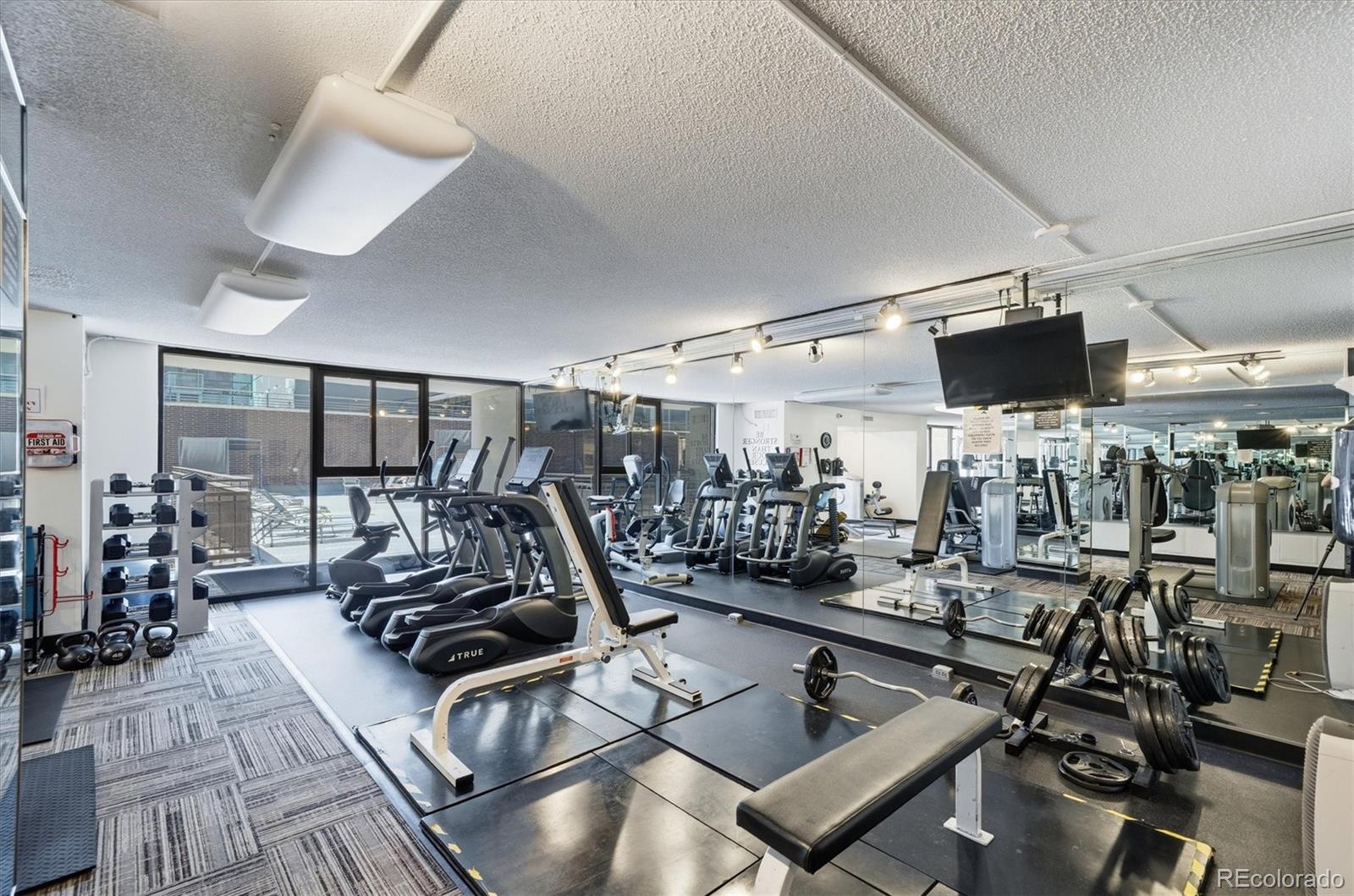 MLS Image #38 for 1020  15th street,denver, Colorado