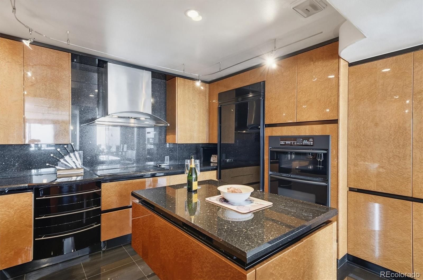 MLS Image #6 for 1020  15th street,denver, Colorado