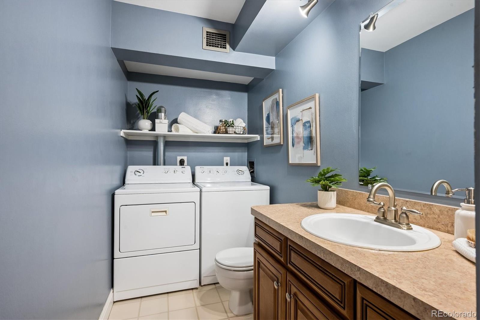 MLS Image #10 for 7020 e girard avenue,denver, Colorado