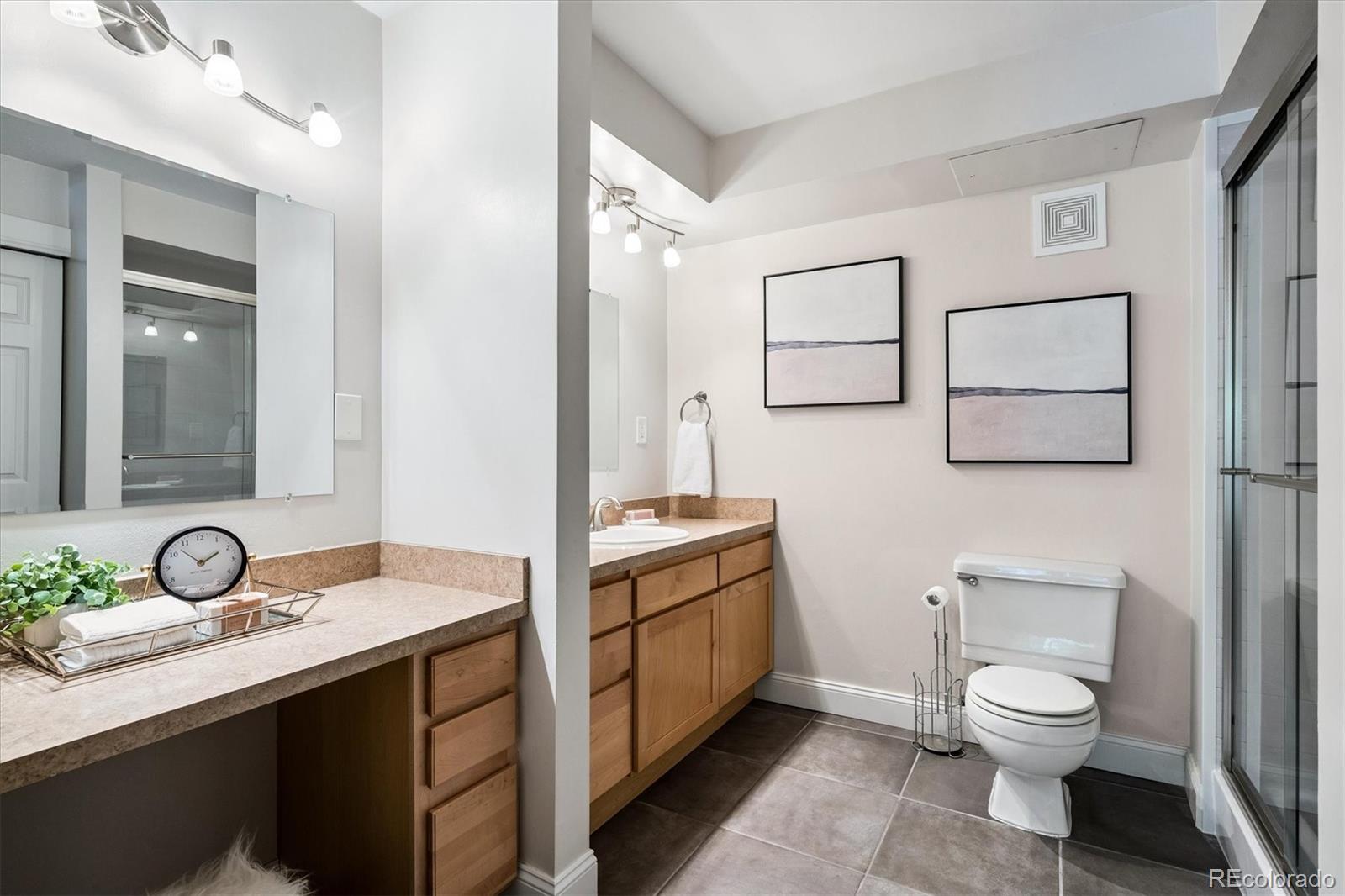 MLS Image #15 for 7020 e girard avenue,denver, Colorado