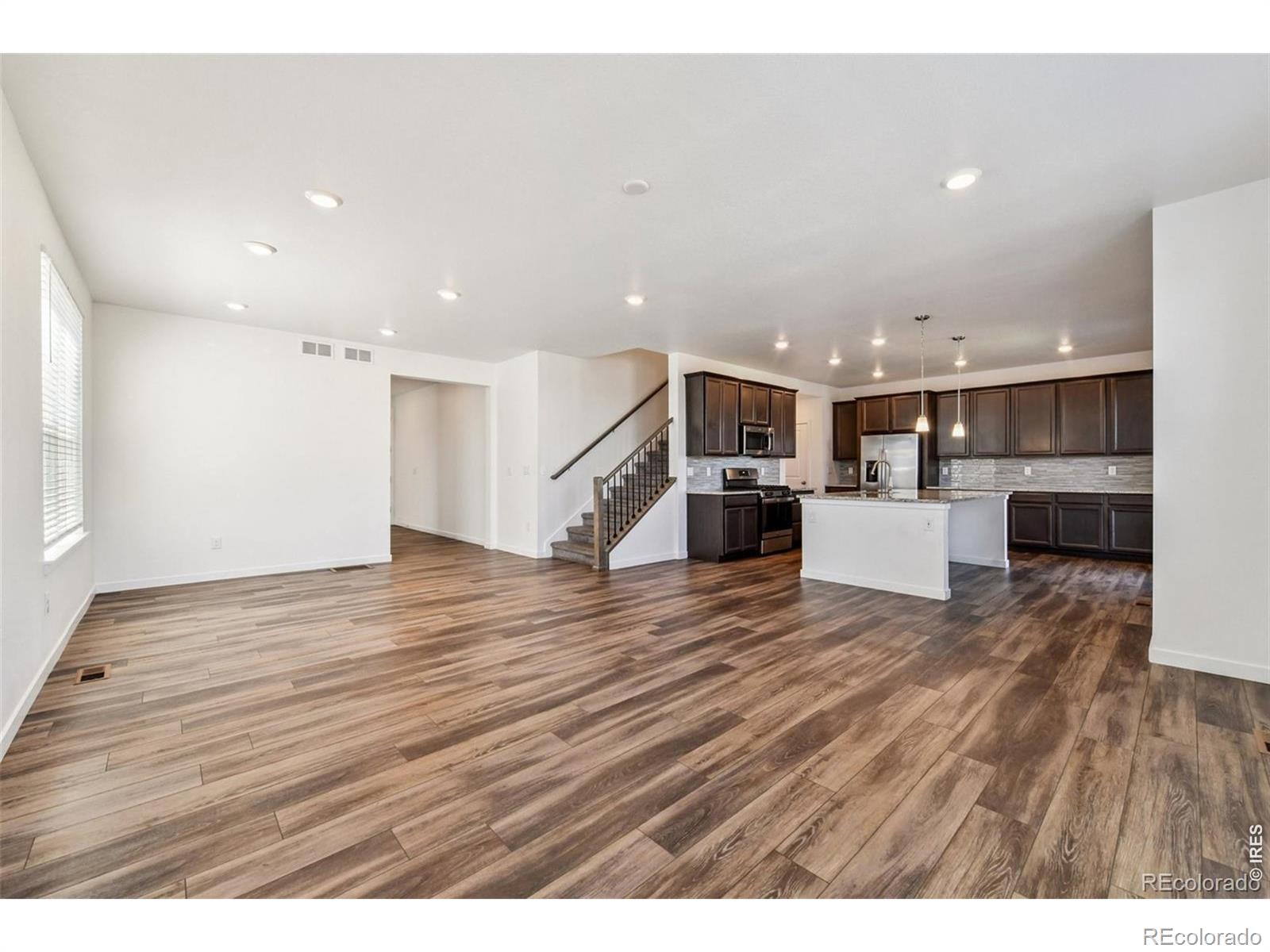 MLS Image #10 for 24321 e tennessee place,aurora, Colorado