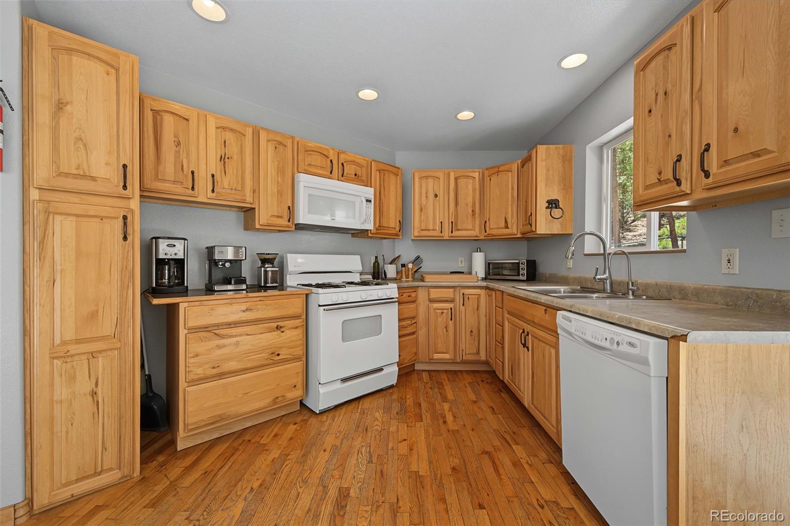 MLS Image #14 for 632  nels drive,cotopaxi, Colorado