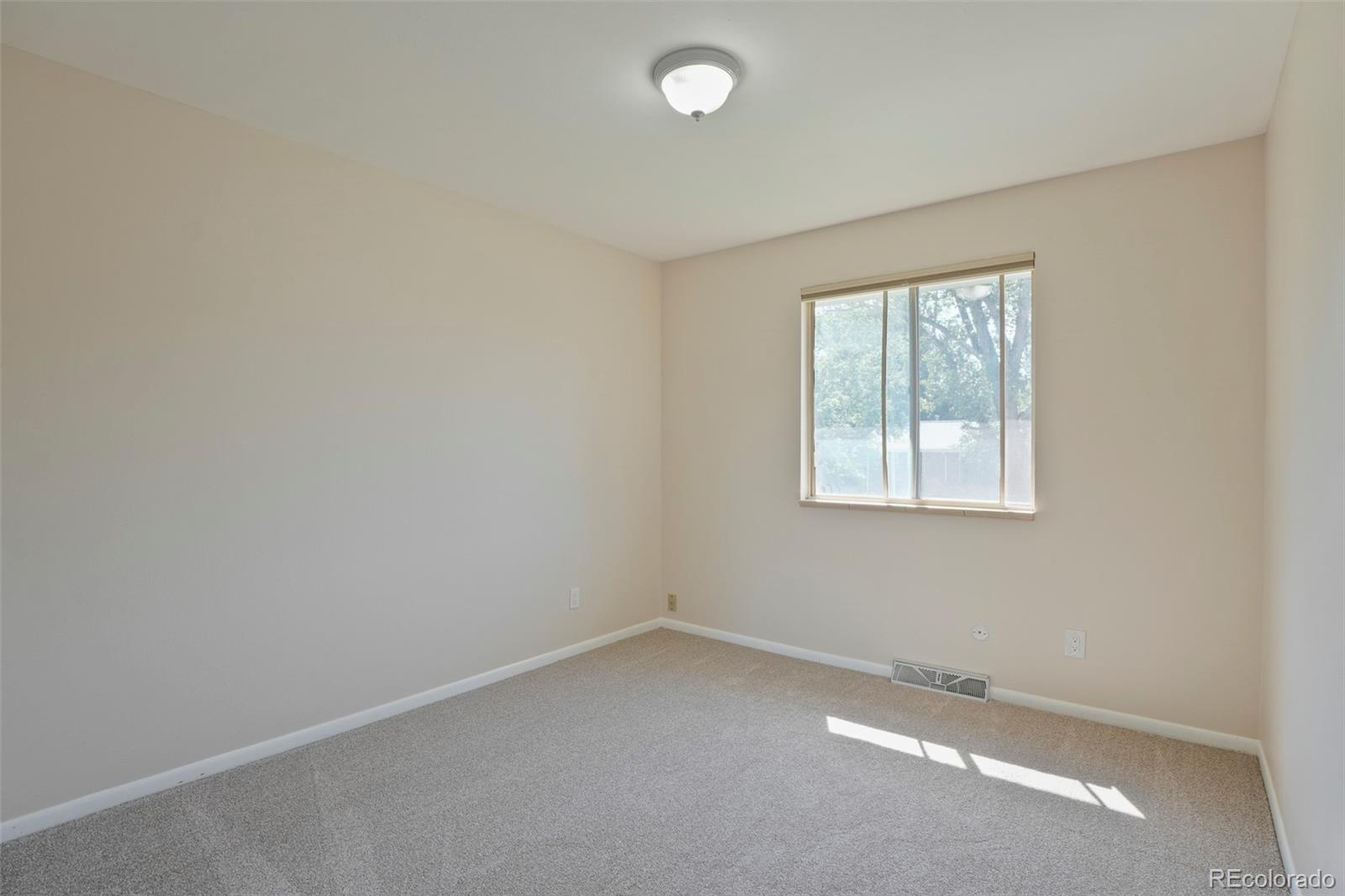 MLS Image #25 for 6689 s delaware street,littleton, Colorado
