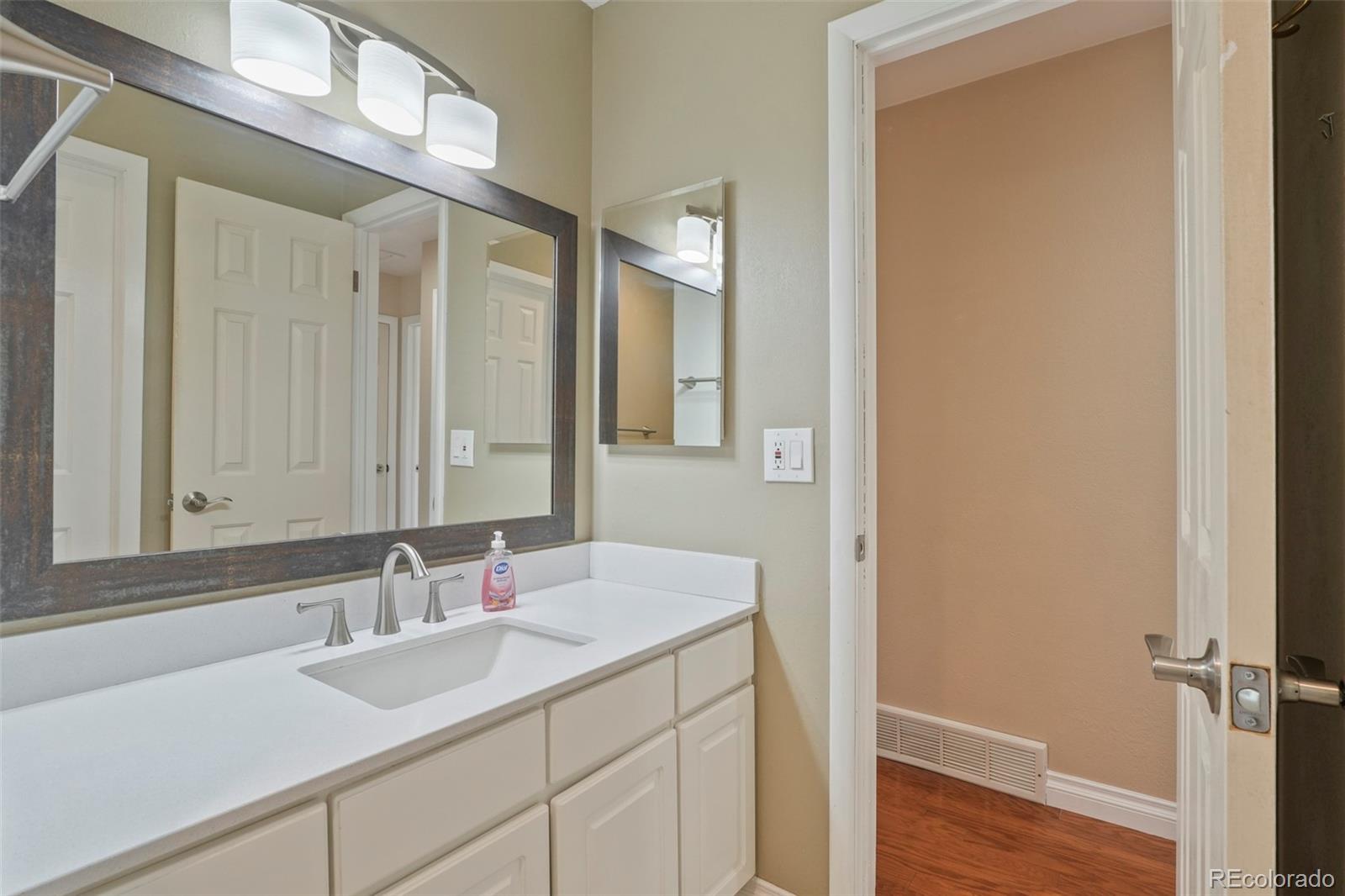 MLS Image #28 for 6689 s delaware street,littleton, Colorado