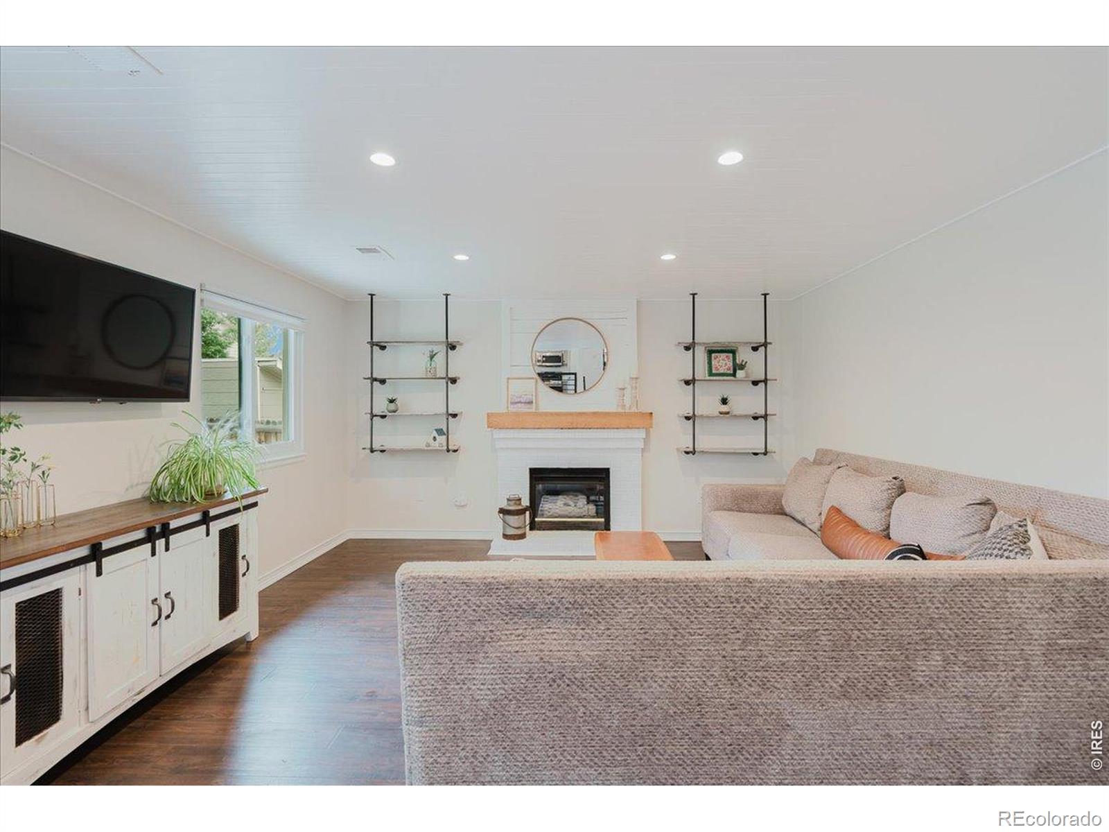 MLS Image #12 for 8433  tabor circle,arvada, Colorado