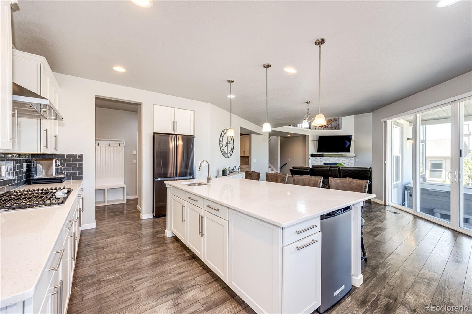 MLS Image #10 for 2058  walnut creek court,colorado springs, Colorado