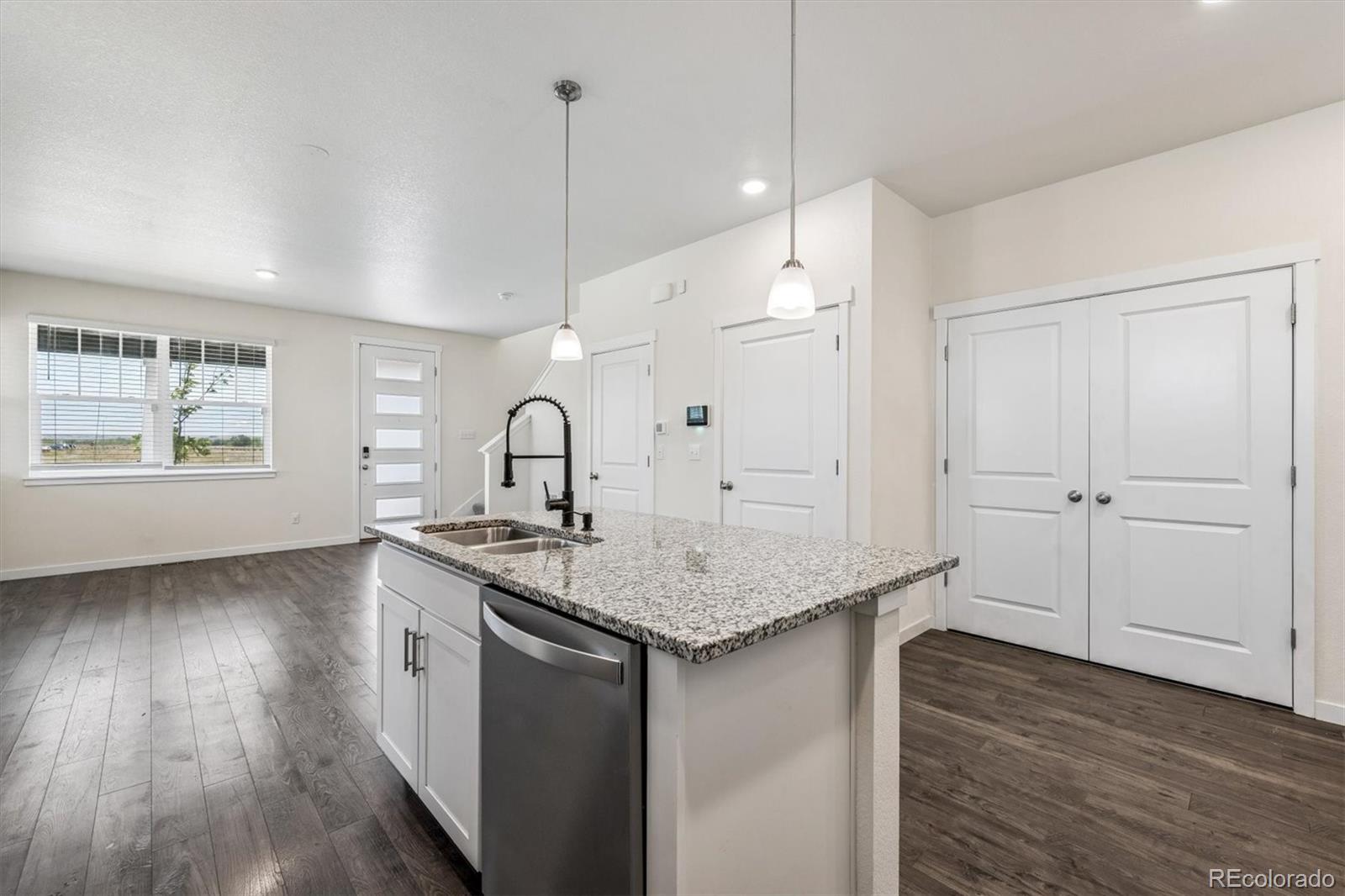 MLS Image #10 for 21891 e 7th avenue,aurora, Colorado