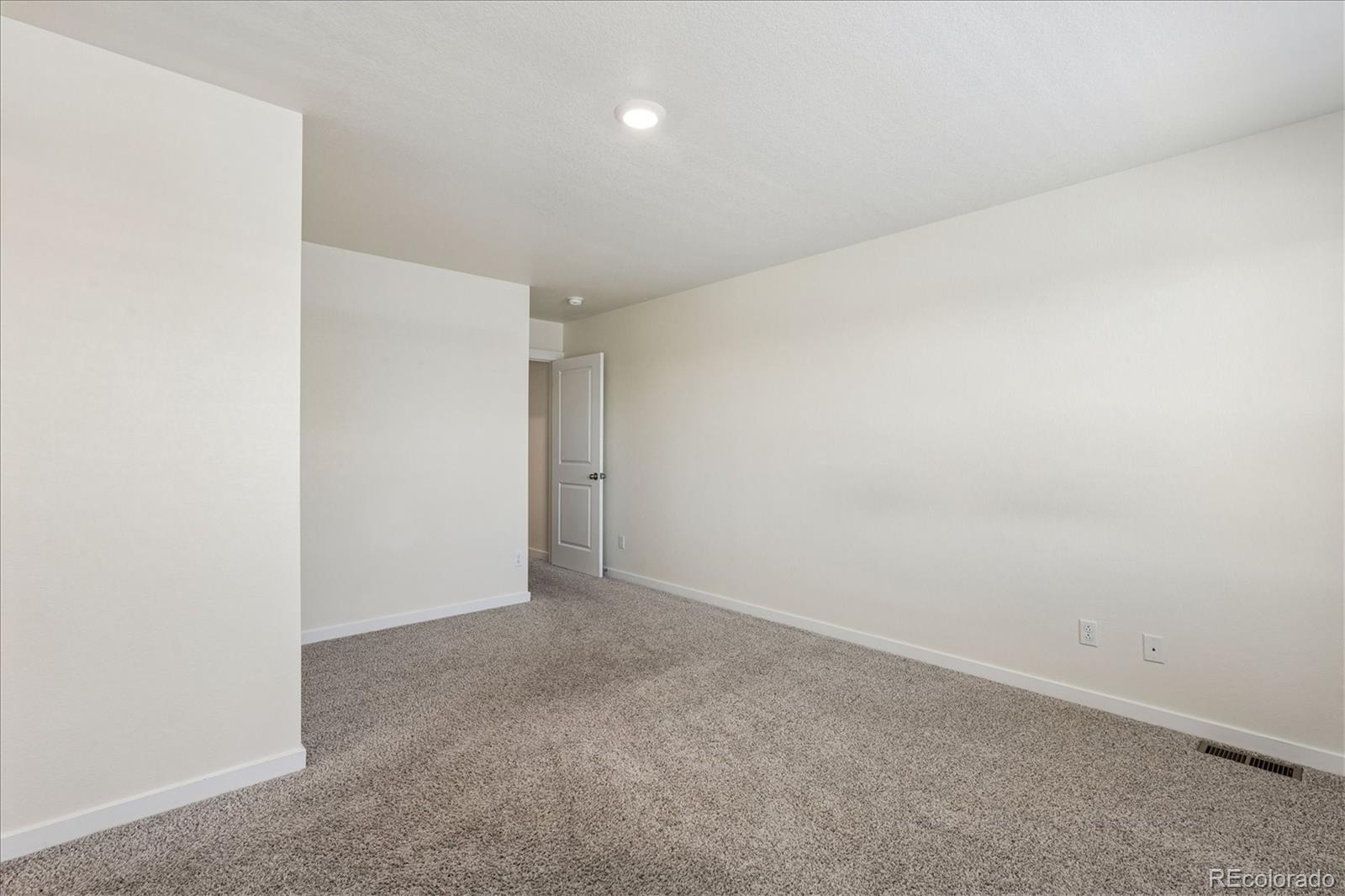 MLS Image #13 for 21891 e 7th avenue,aurora, Colorado