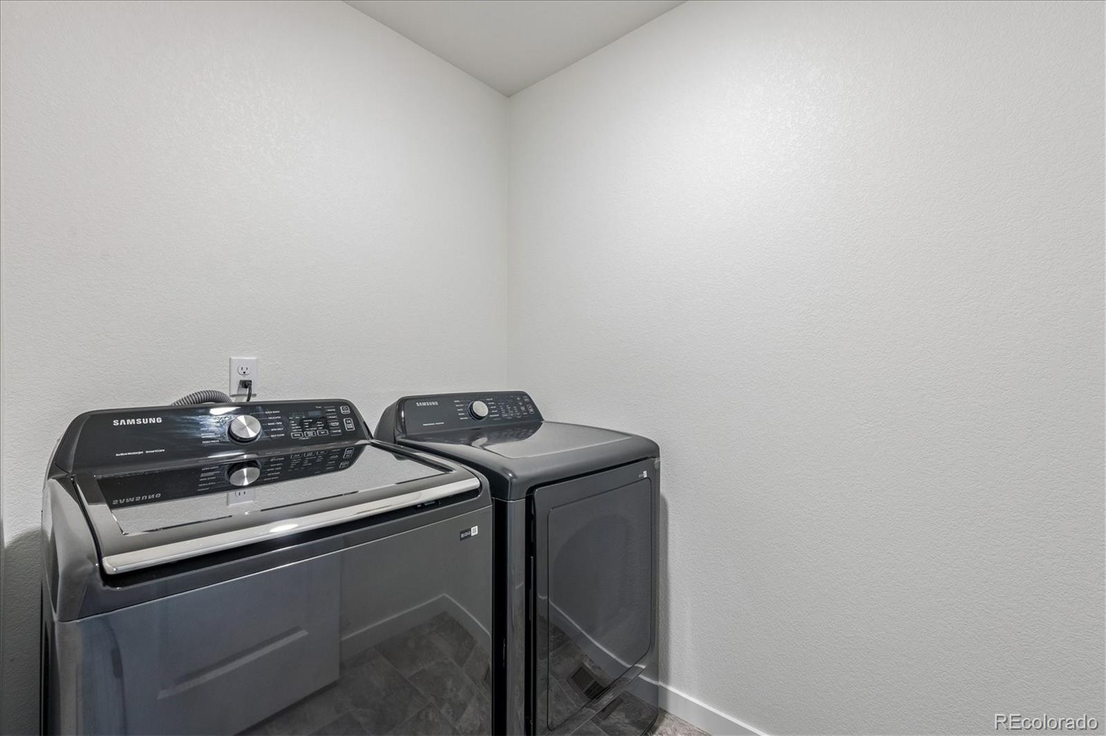 MLS Image #16 for 21891 e 7th avenue,aurora, Colorado