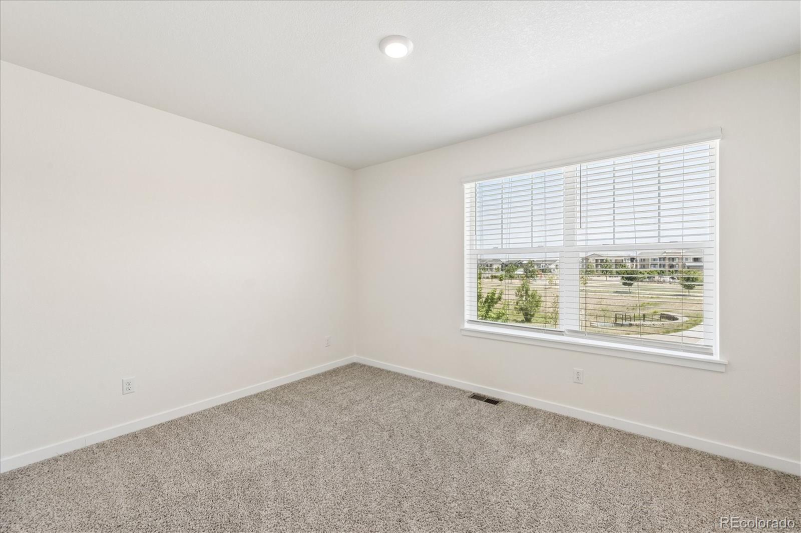 MLS Image #18 for 21891 e 7th avenue,aurora, Colorado