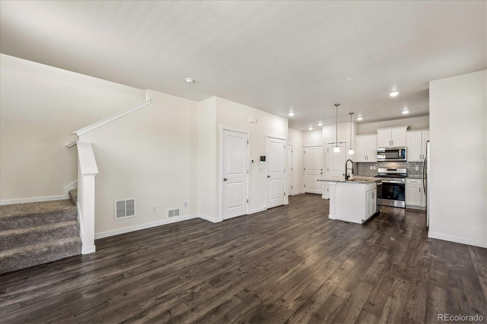 MLS Image #4 for 21891 e 7th avenue,aurora, Colorado