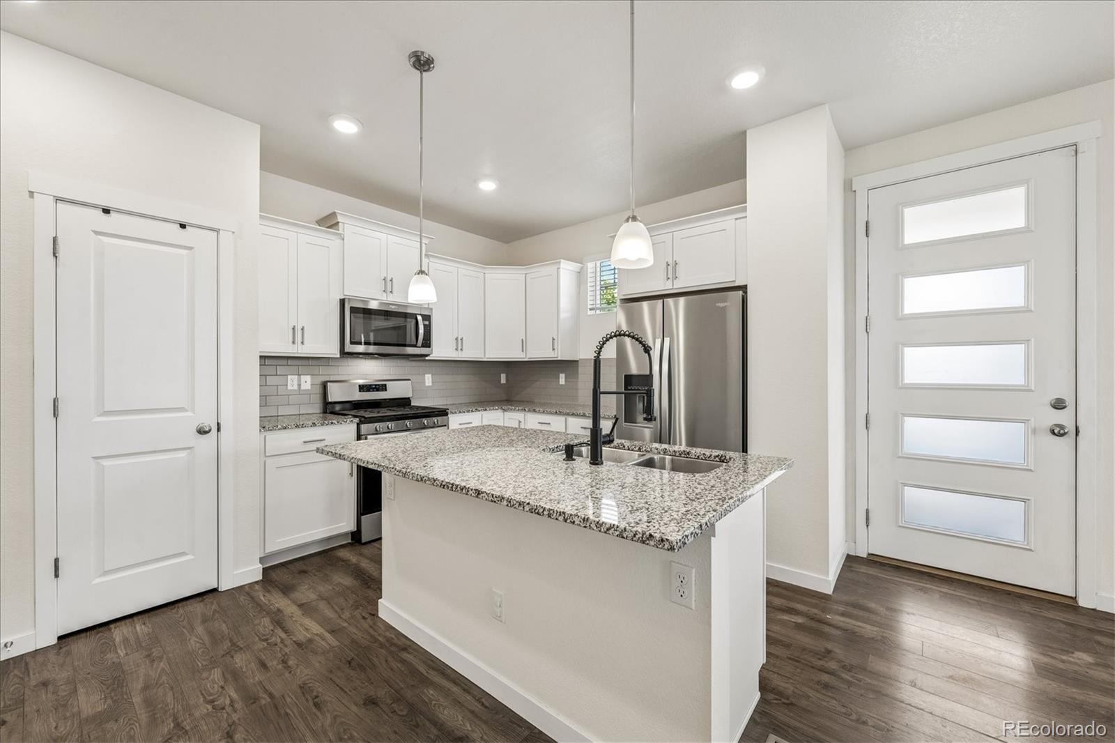 MLS Image #7 for 21891 e 7th avenue,aurora, Colorado