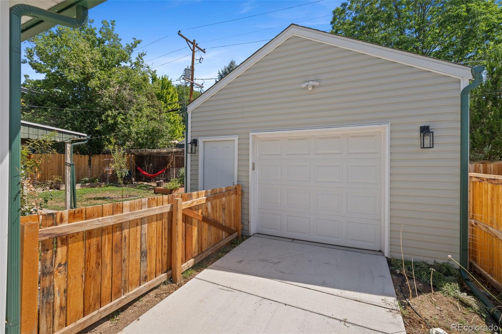 MLS Image #28 for 2740 s madison street,denver, Colorado