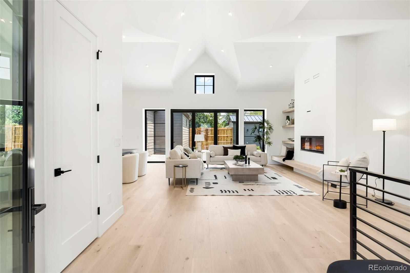 MLS Image #2 for 3360 s dexter street,denver, Colorado
