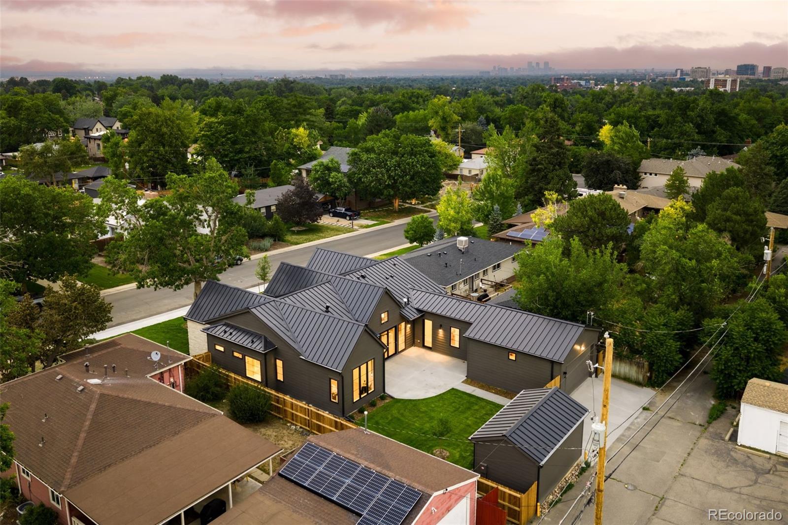 MLS Image #39 for 3360 s dexter street,denver, Colorado
