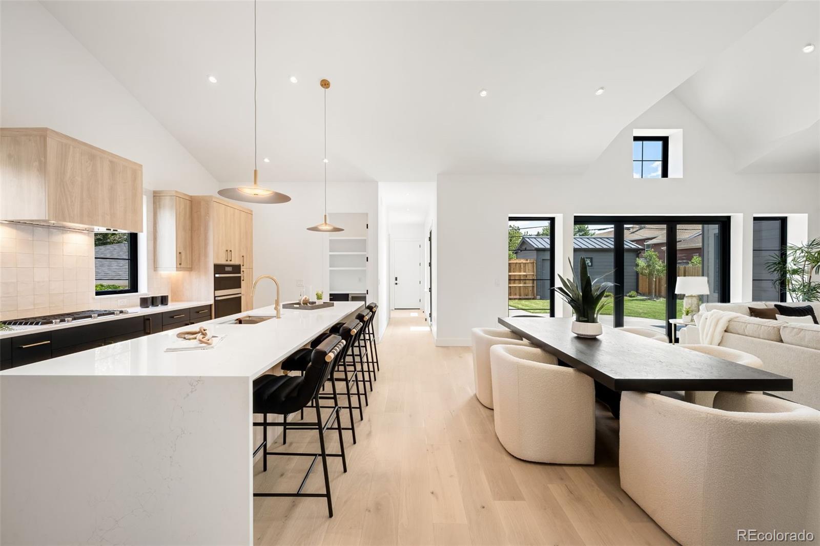 MLS Image #7 for 3360 s dexter street,denver, Colorado