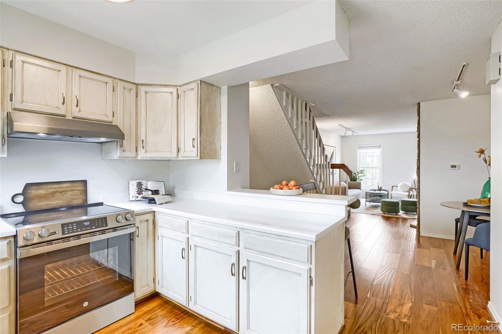 MLS Image #11 for 1699 s trenton street,denver, Colorado