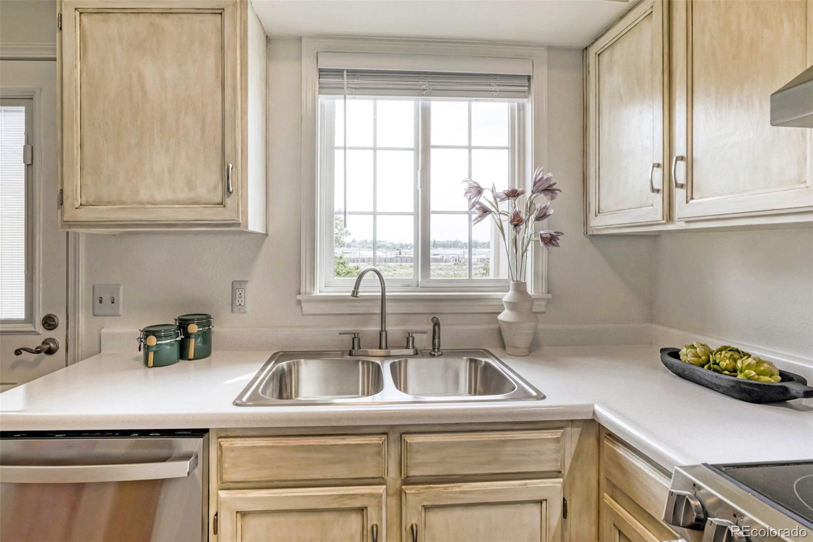 MLS Image #12 for 1699 s trenton street,denver, Colorado