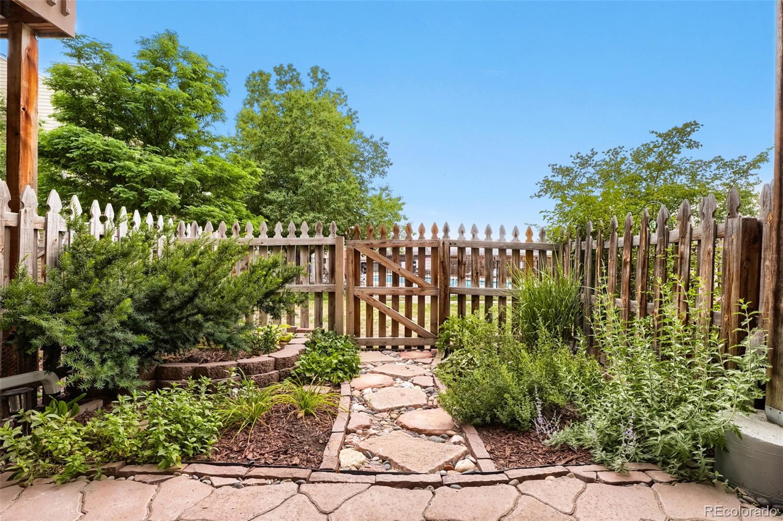 MLS Image #33 for 1699 s trenton street,denver, Colorado