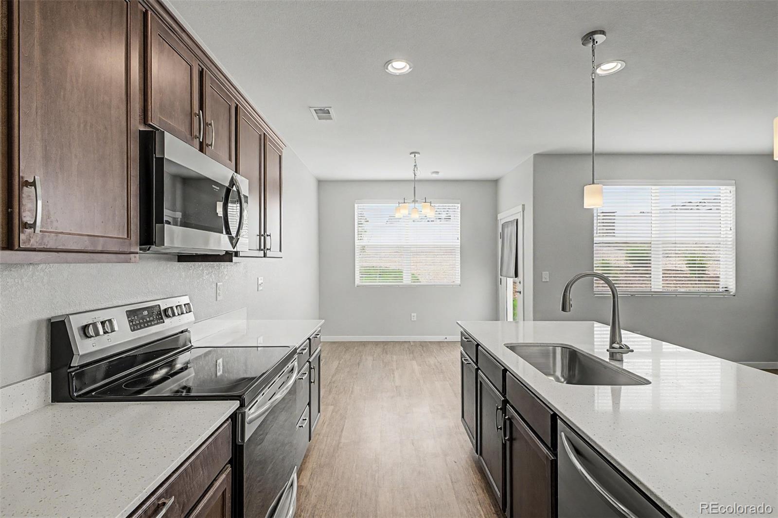 MLS Image #11 for 9729  albion lane,denver, Colorado