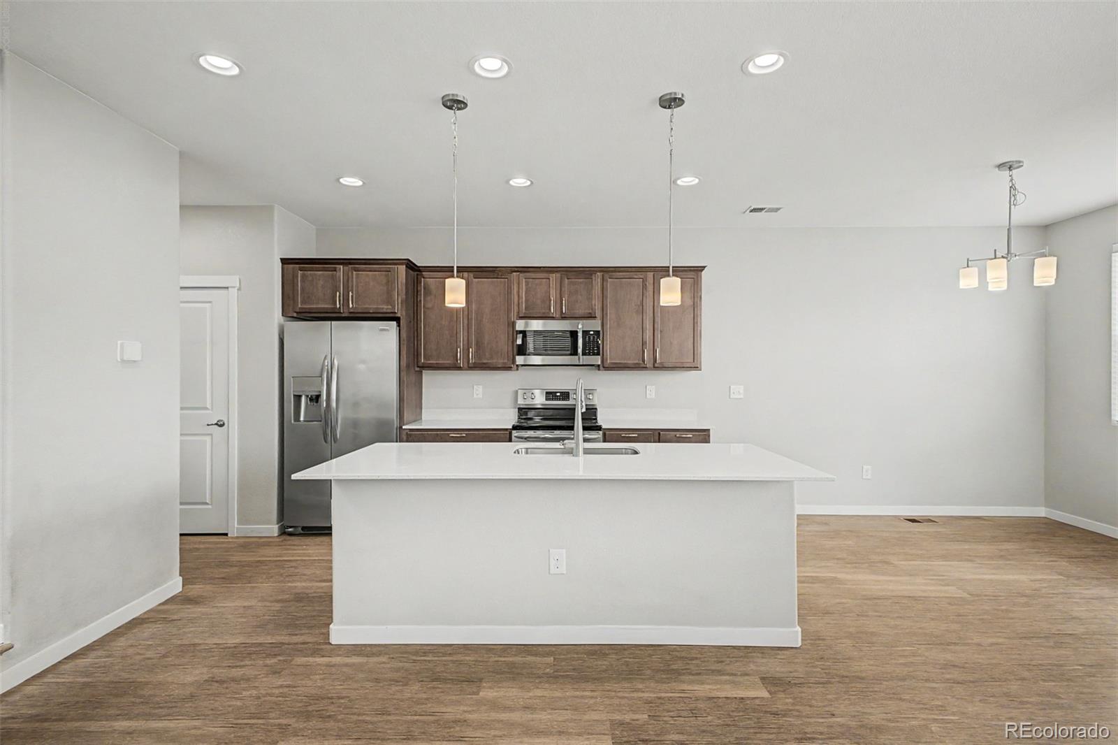MLS Image #5 for 9729  albion lane,denver, Colorado