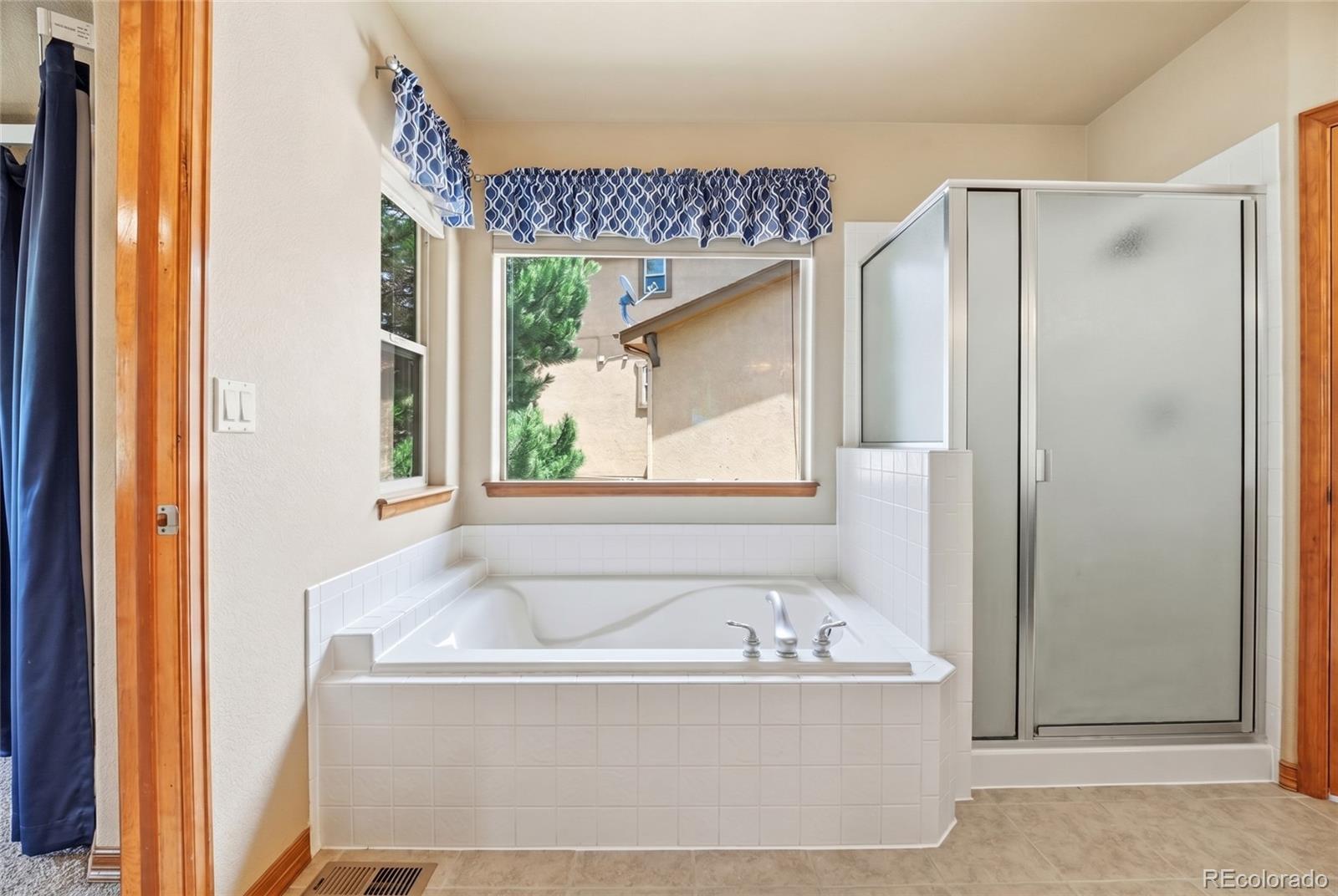 MLS Image #13 for 1630  oakmont drive,colorado springs, Colorado