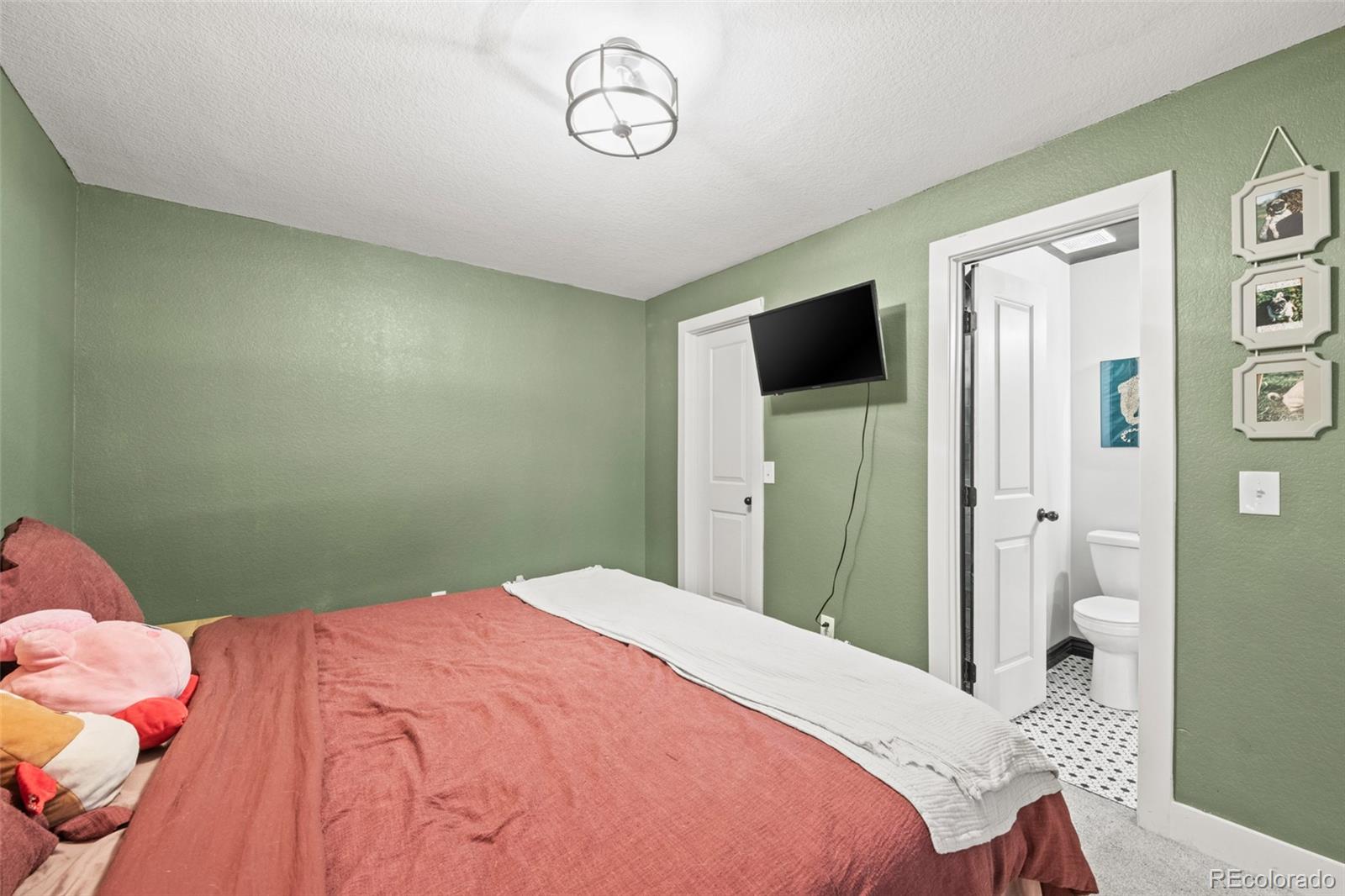 MLS Image #8 for 932 s dearborn way 11,aurora, Colorado