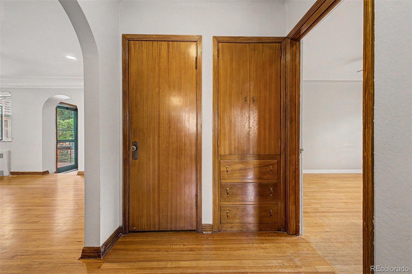 MLS Image #12 for 1405  dexter street,denver, Colorado
