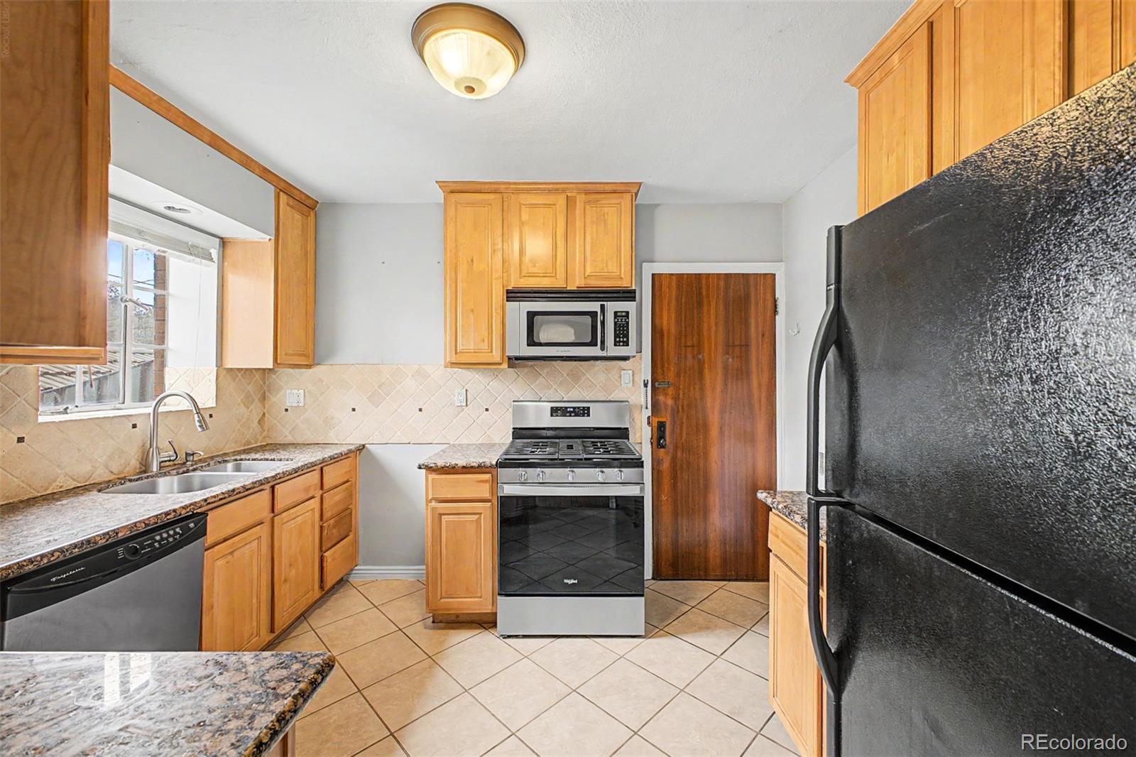 MLS Image #13 for 1405  dexter street,denver, Colorado