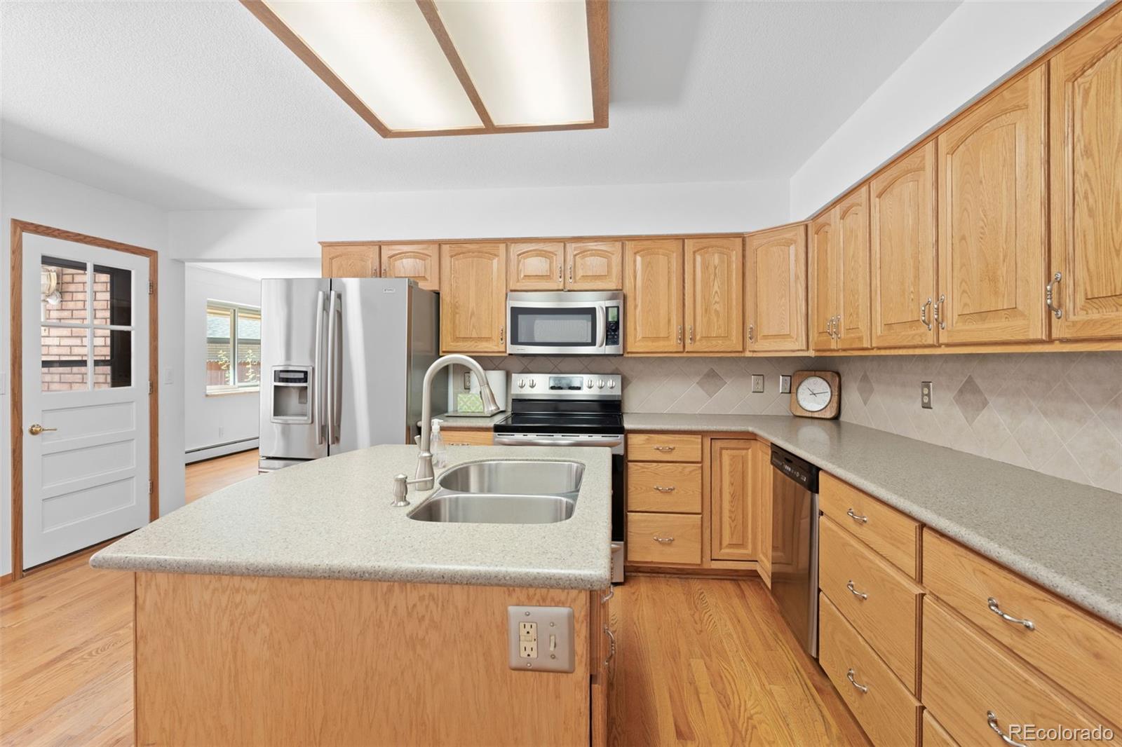 MLS Image #12 for 7296 s chase court,littleton, Colorado