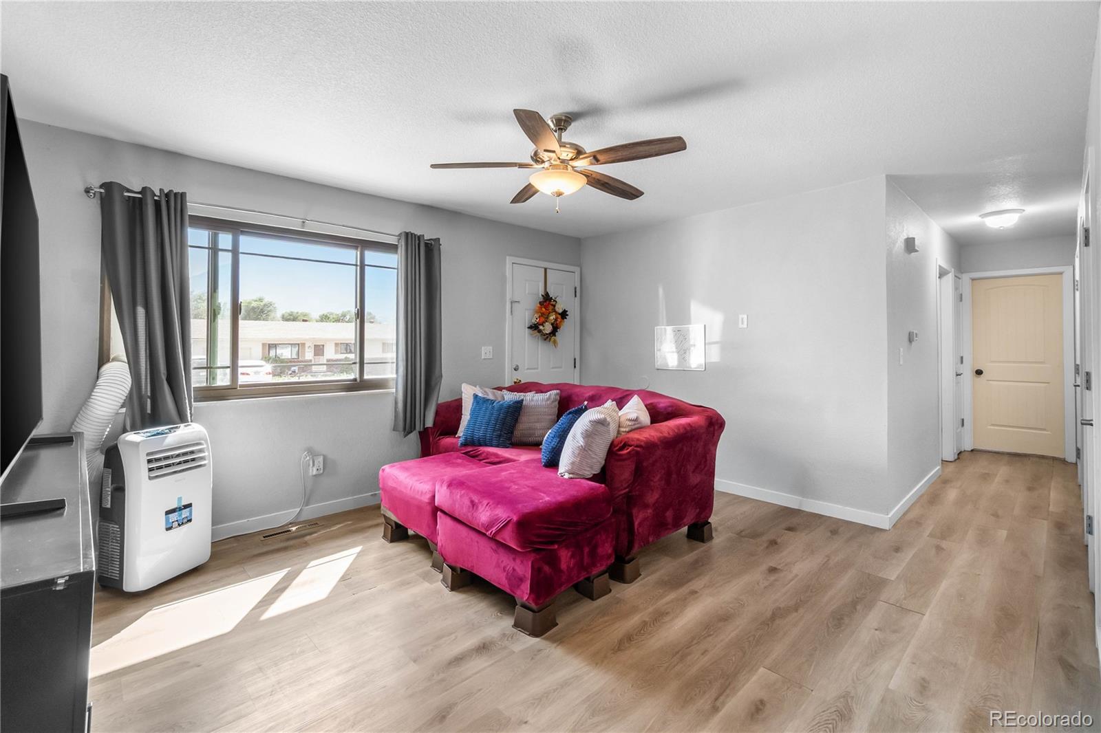 MLS Image #5 for 4365  drummond ,colorado springs, Colorado