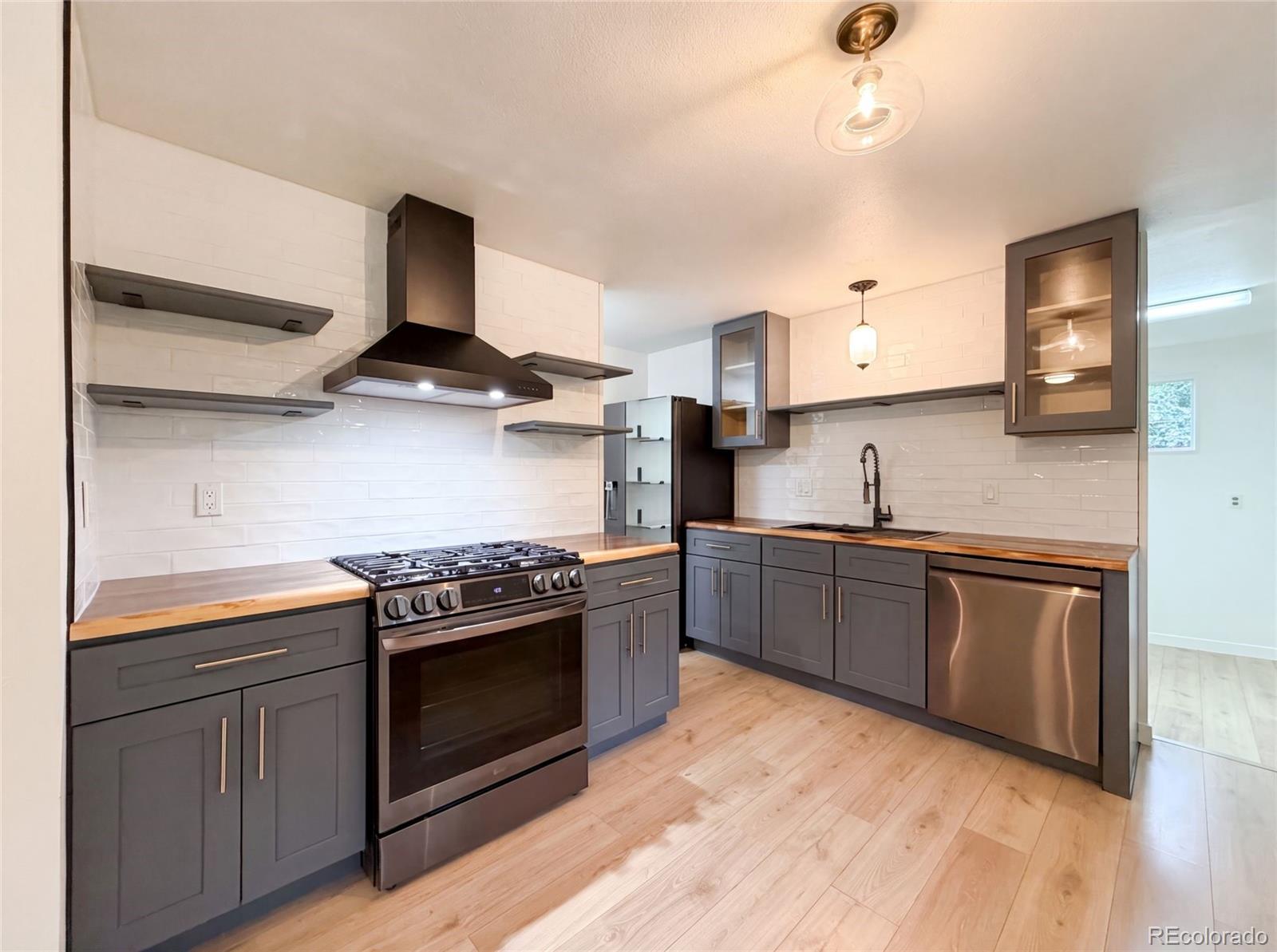 MLS Image #17 for 1950  edgewood drive,boulder, Colorado