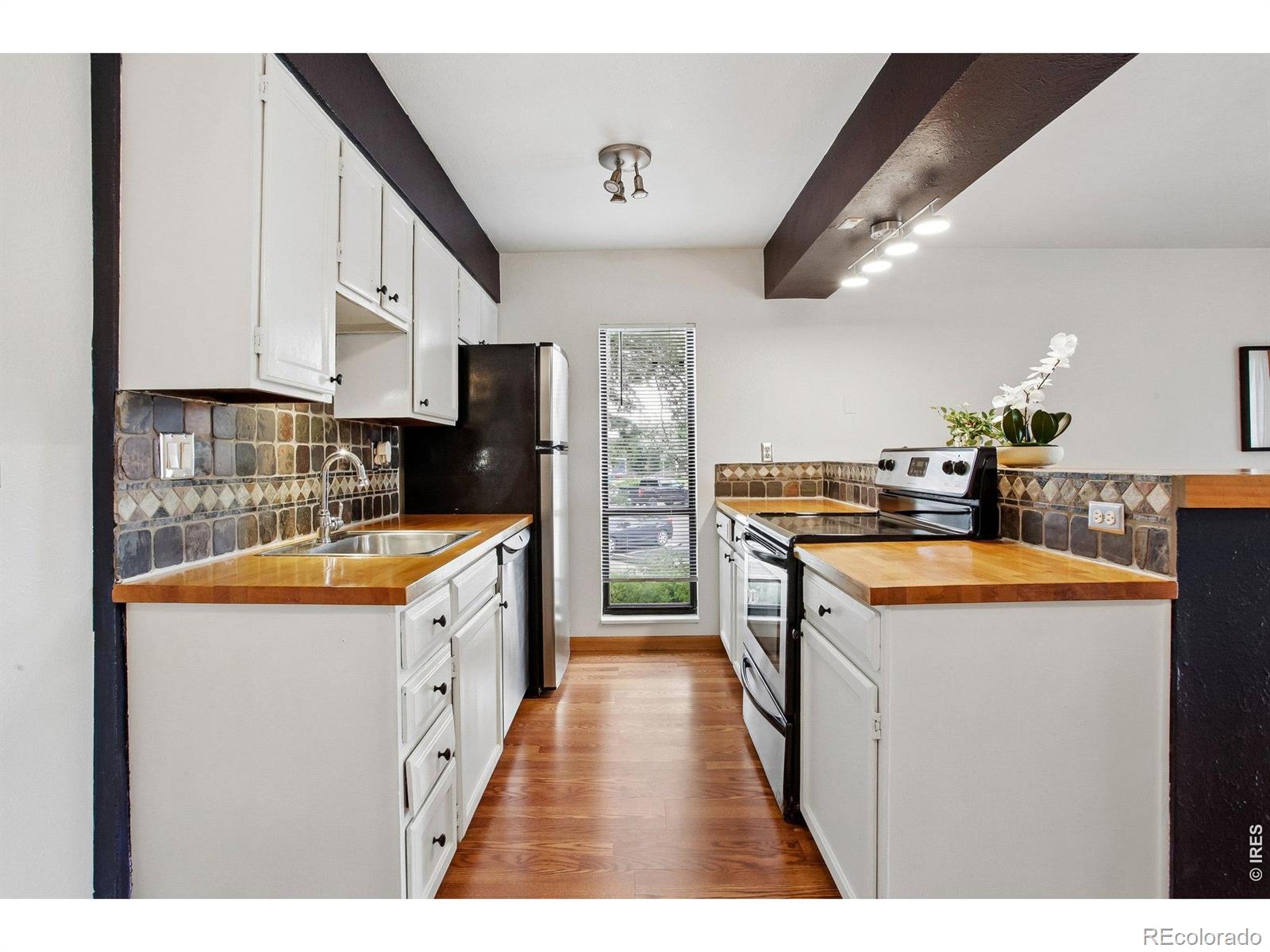 MLS Image #10 for 695  manhattan drive,boulder, Colorado