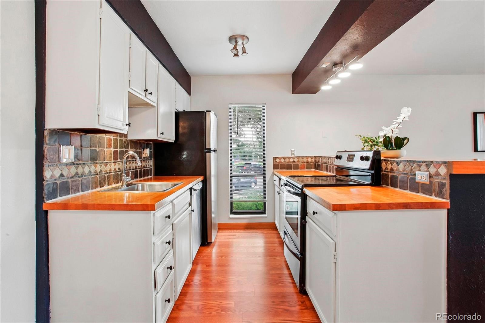 MLS Image #10 for 695  manhattan drive,boulder, Colorado