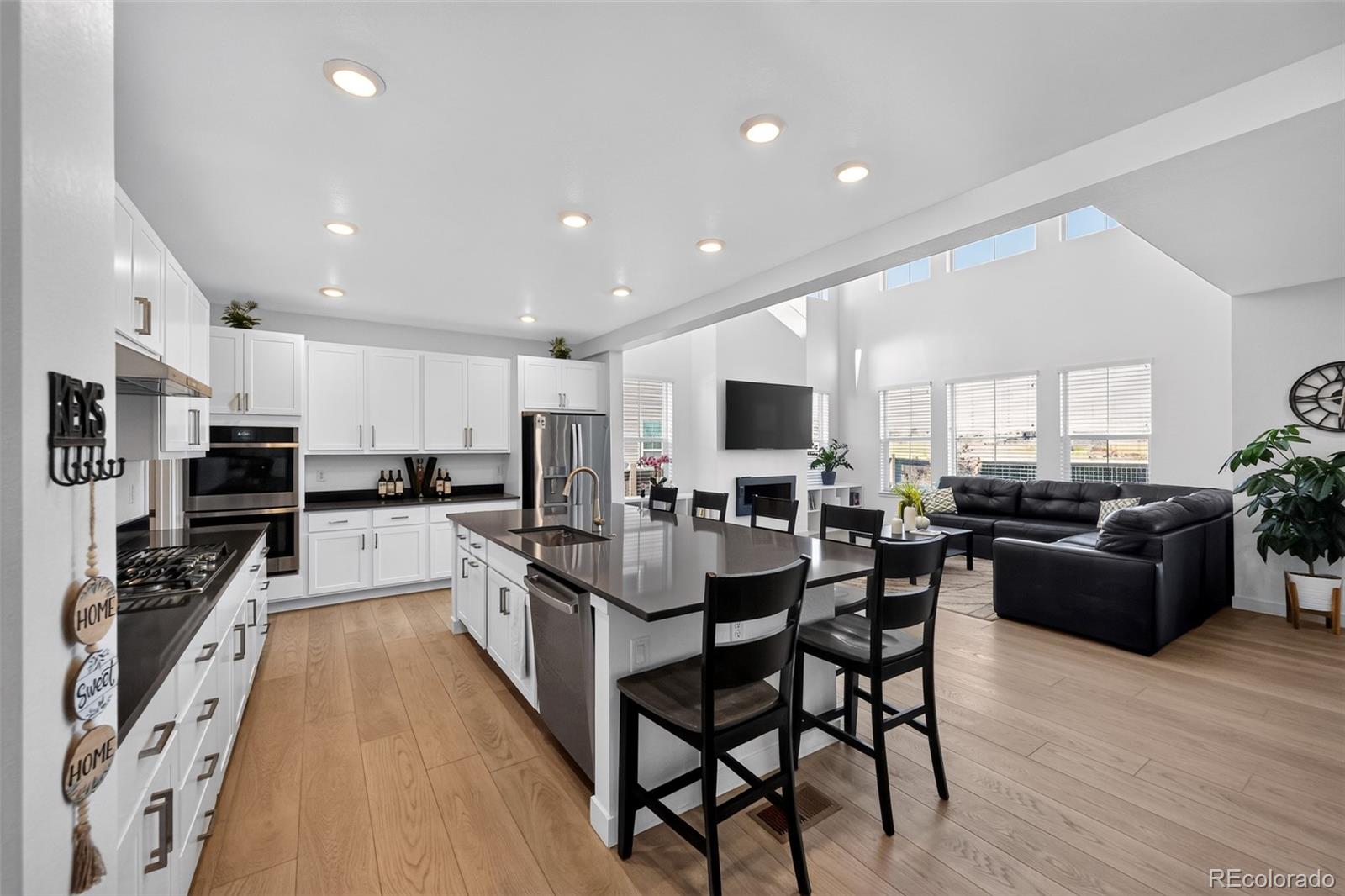 MLS Image #2 for 14831  dahlia way,thornton, Colorado