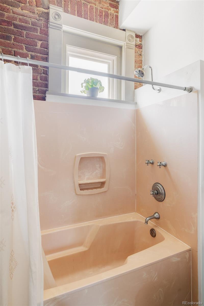 MLS Image #10 for 814  24th street,denver, Colorado