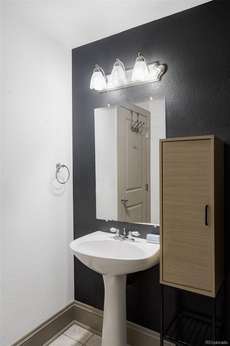 MLS Image #13 for 814  24th street,denver, Colorado