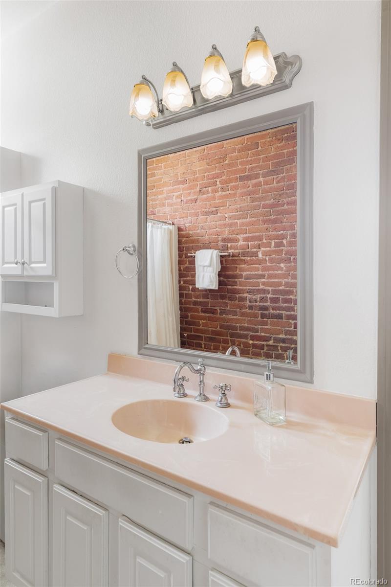 MLS Image #9 for 814  24th street,denver, Colorado