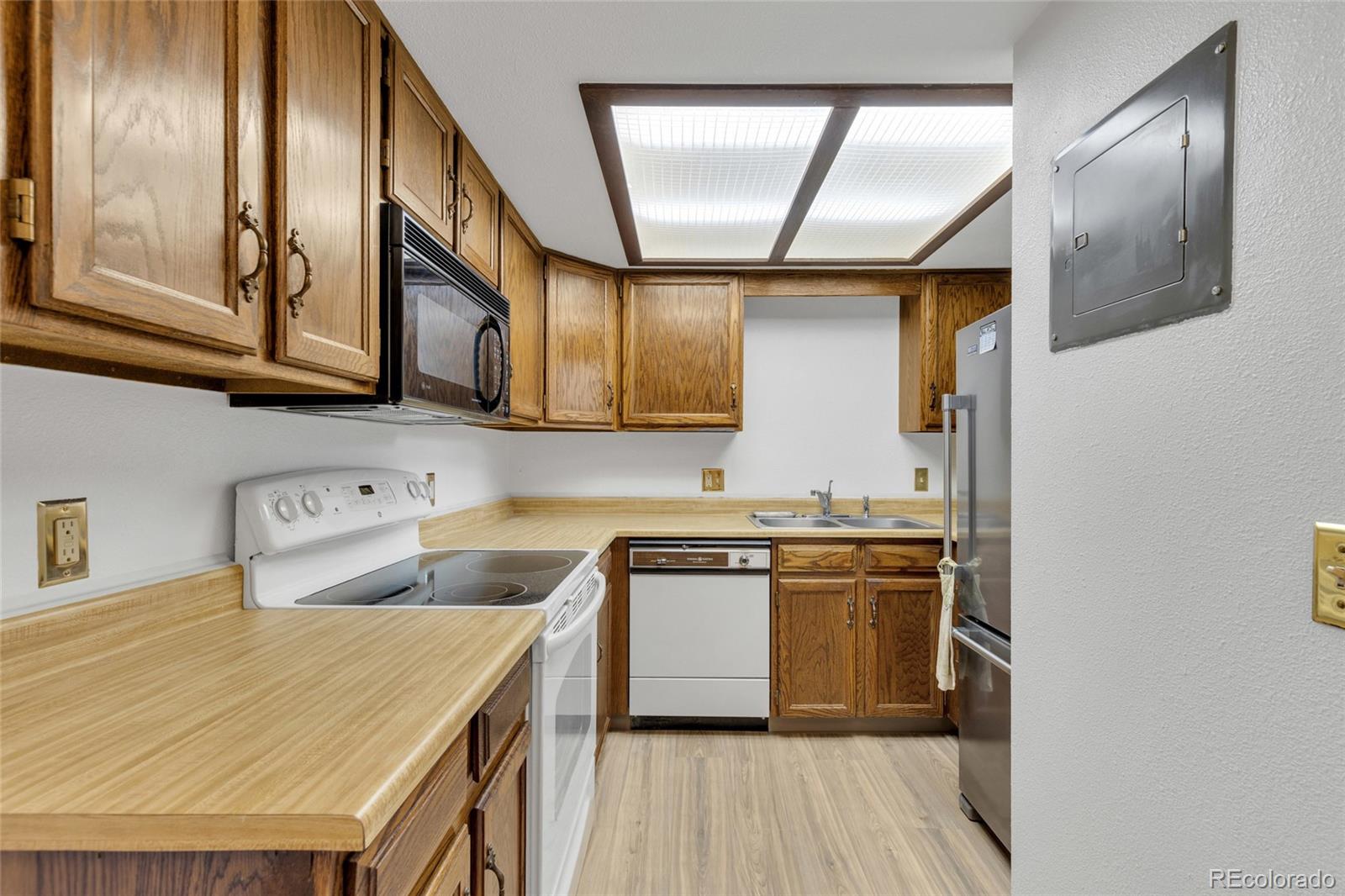 MLS Image #4 for 15350 e arizona avenue,aurora, Colorado
