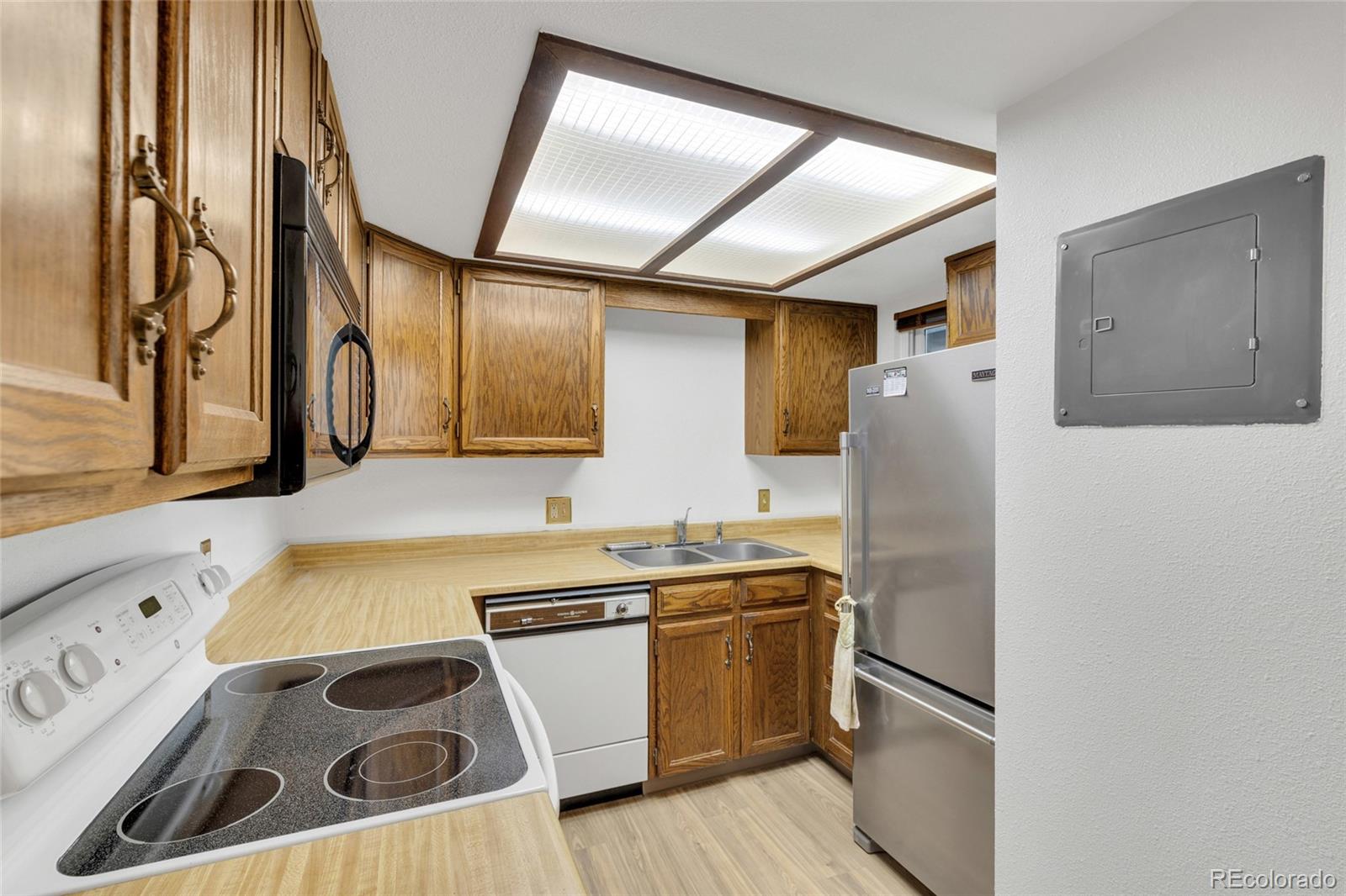 MLS Image #5 for 15350 e arizona avenue,aurora, Colorado