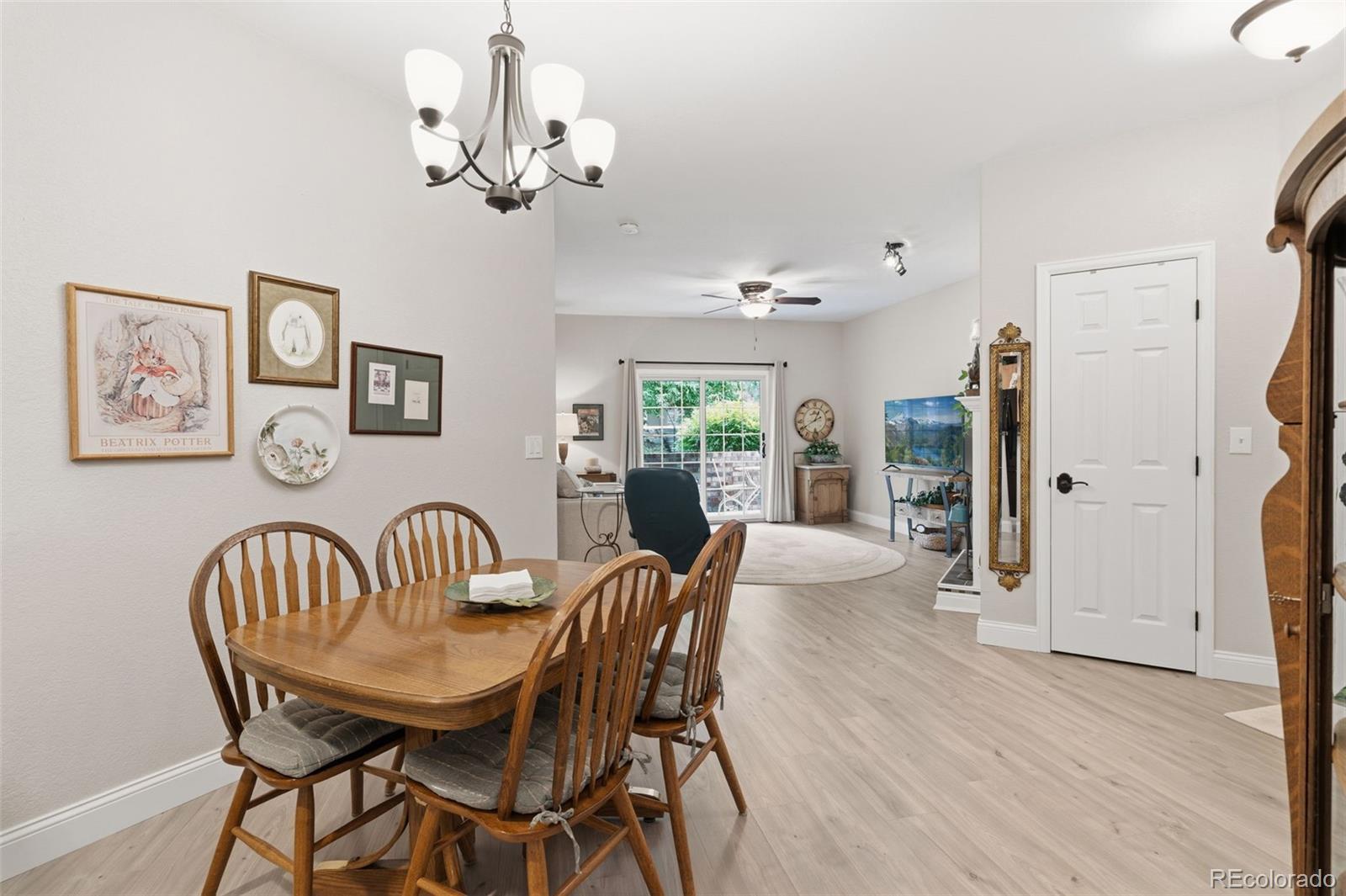 MLS Image #11 for 8737 e dry creek road,centennial, Colorado
