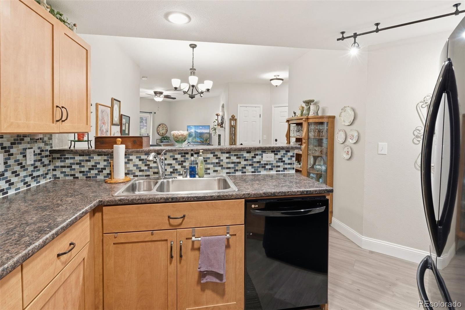 MLS Image #17 for 8737 e dry creek road,centennial, Colorado