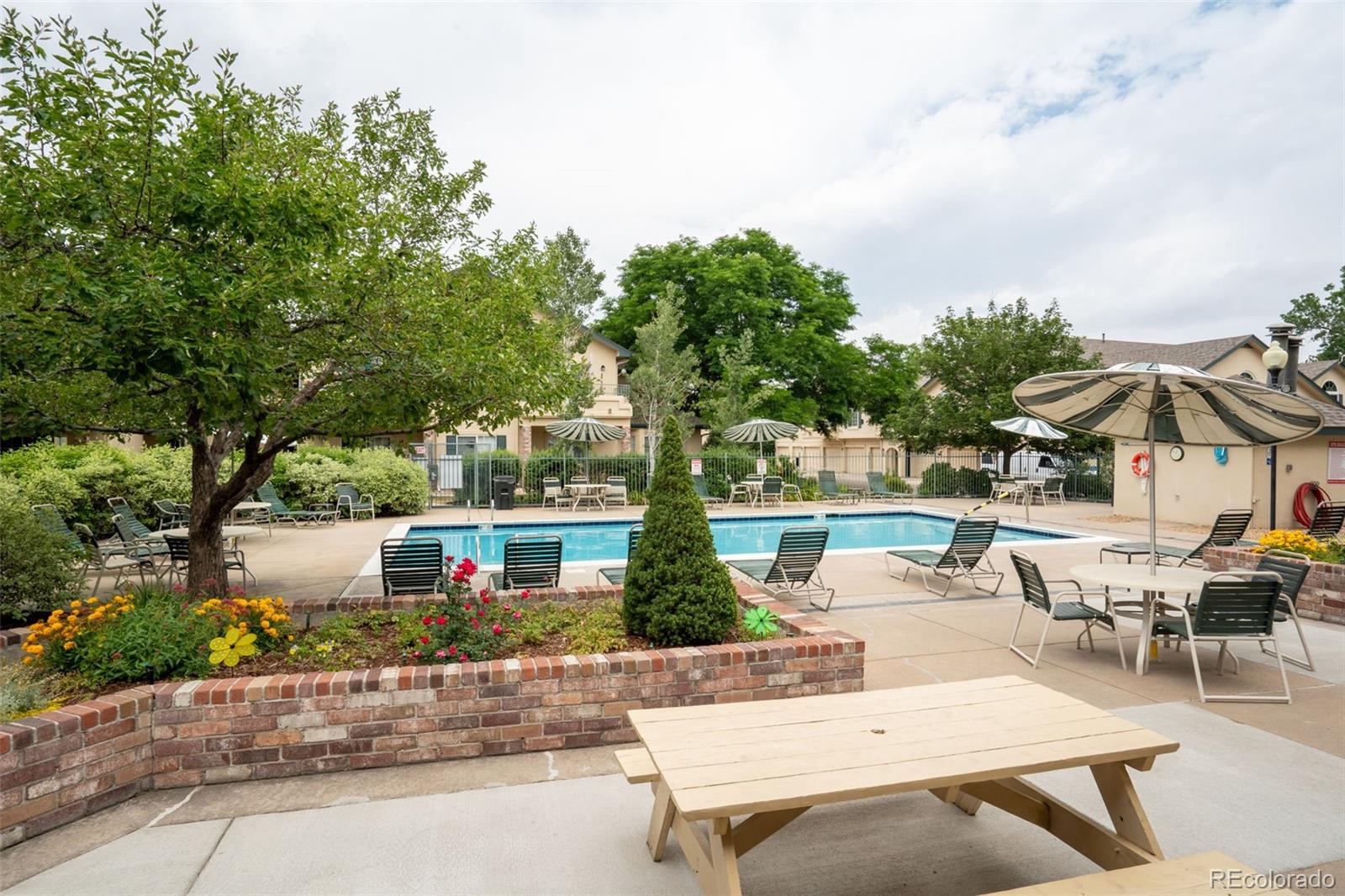 MLS Image #36 for 8737 e dry creek road,centennial, Colorado
