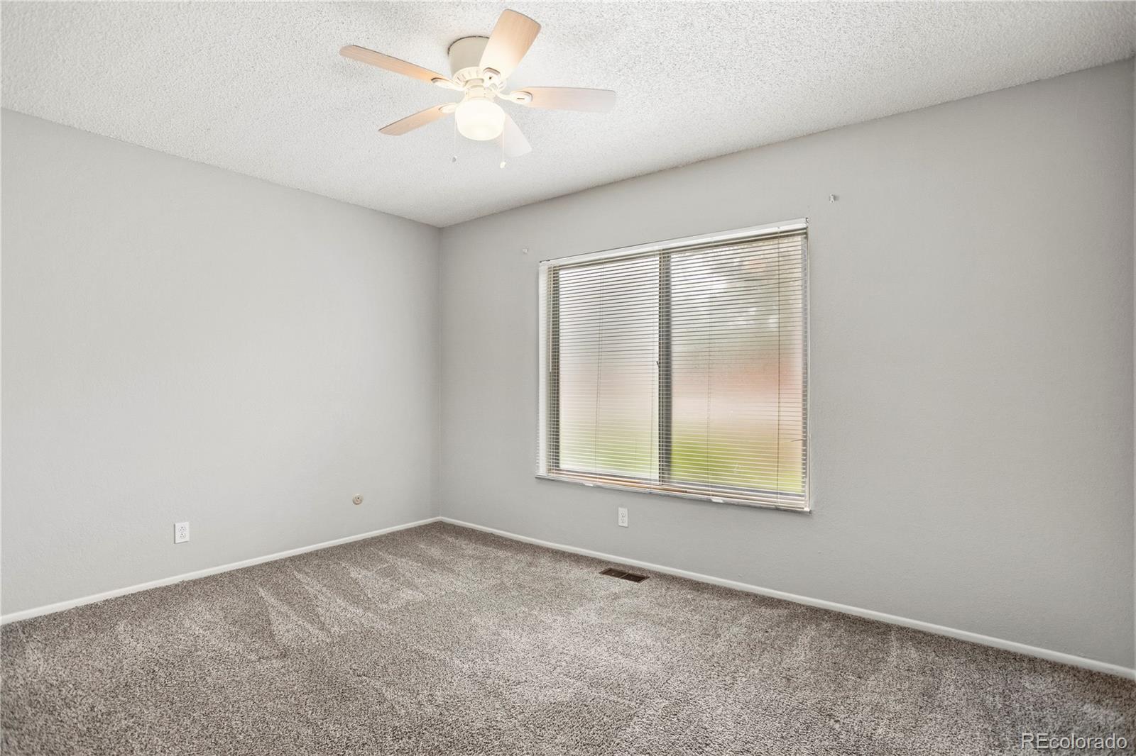 MLS Image #11 for 3695 s kittredge street,aurora, Colorado