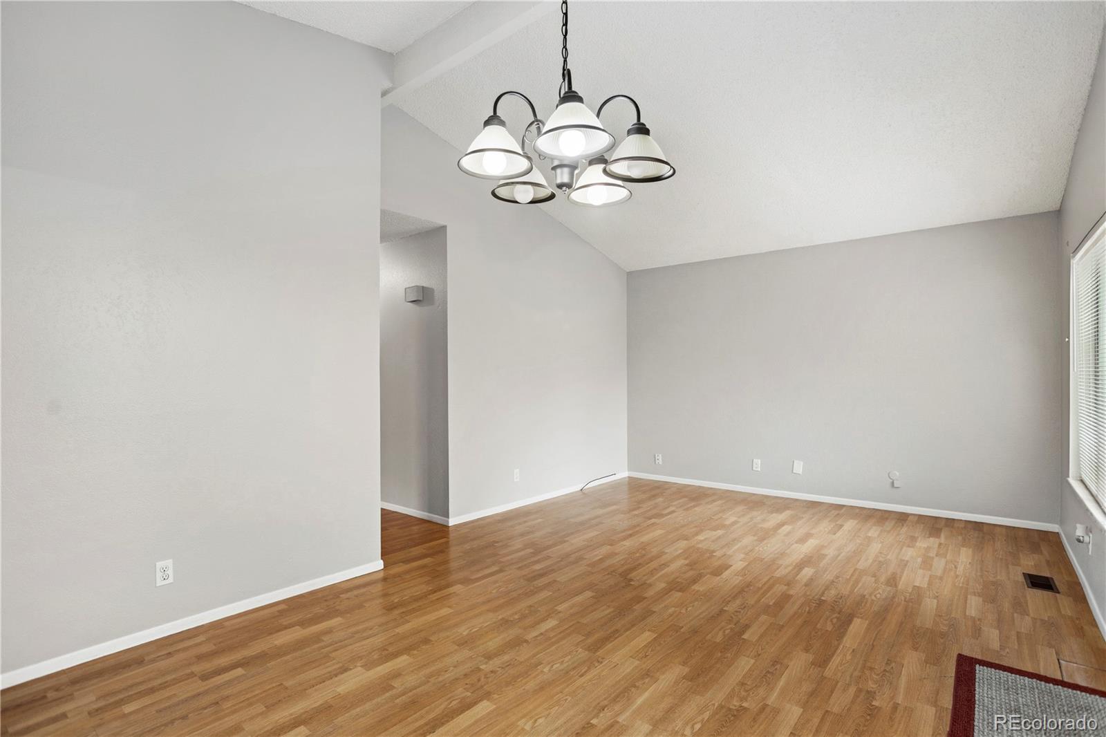 MLS Image #3 for 3695 s kittredge street,aurora, Colorado