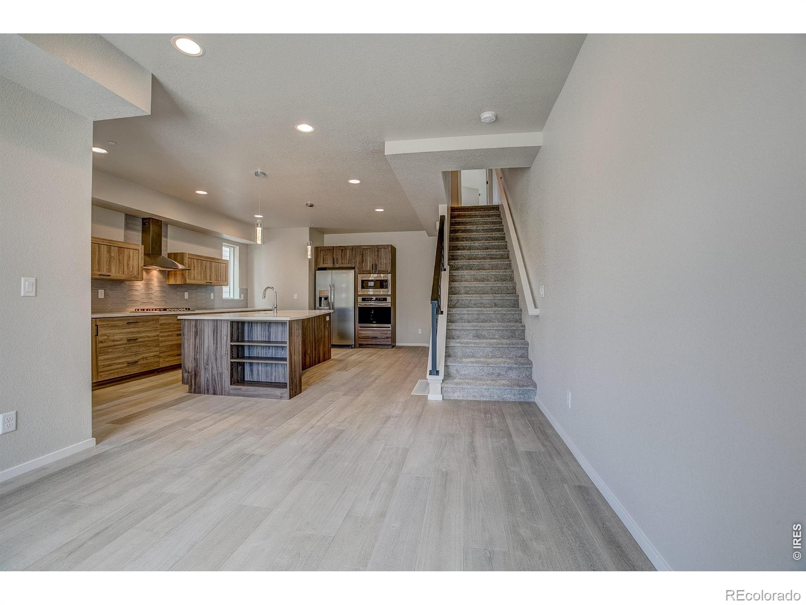 MLS Image #7 for 822  cherokee drive,fort collins, Colorado