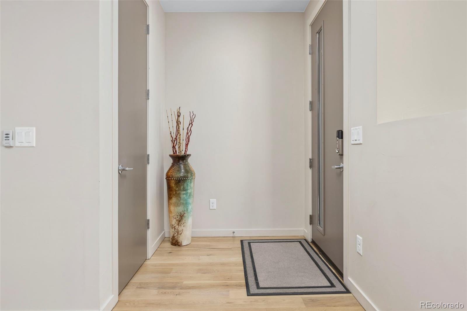 MLS Image #5 for 1318  perry street,denver, Colorado