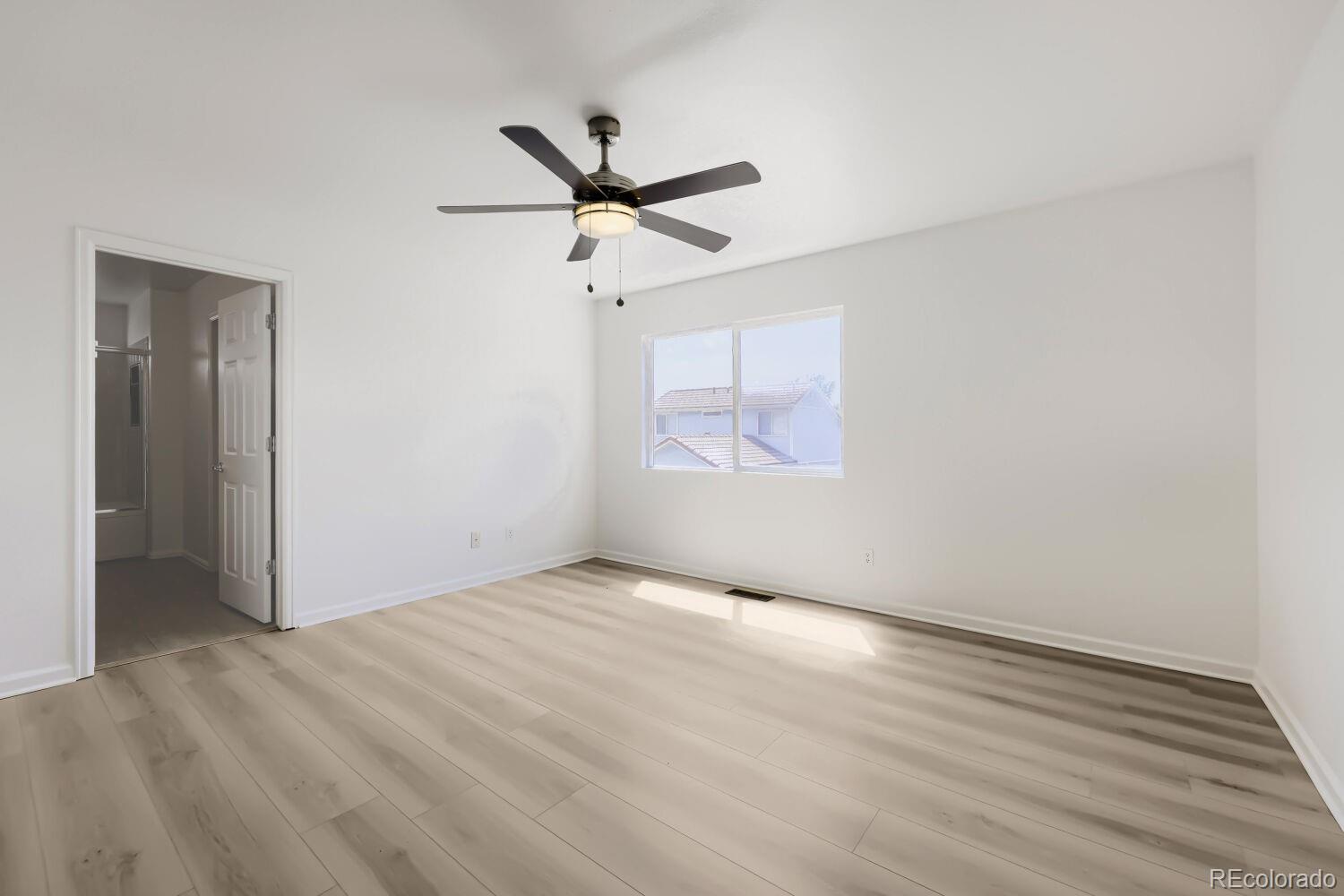 MLS Image #16 for 21458 e 47th avenue,denver, Colorado