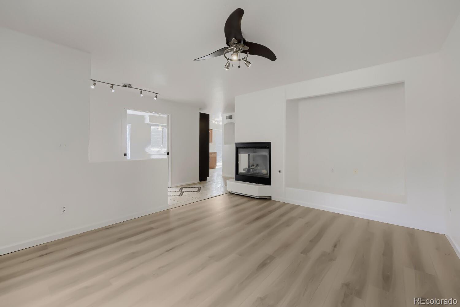 MLS Image #5 for 21458 e 47th avenue,denver, Colorado